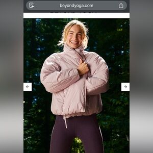 Beyond Yoga warm up puffer jacket, L, NWT